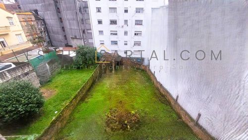 CASA DE PIEDRA CON TERRENO PARA REFORMAR EN EL CENTRO (1/6)