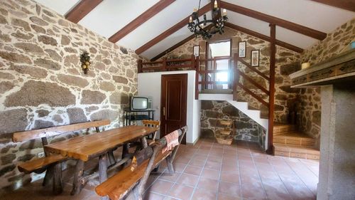 CASA DE CAMPO CON PARCELA (2/6)