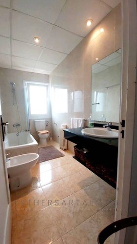 habitación con baño en alquiler (4/6)